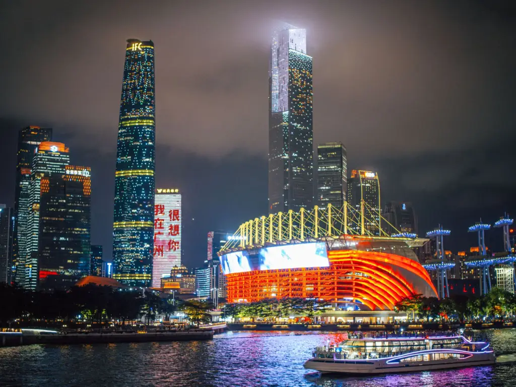 红旗医院内科与外科诊疗技术优势解析