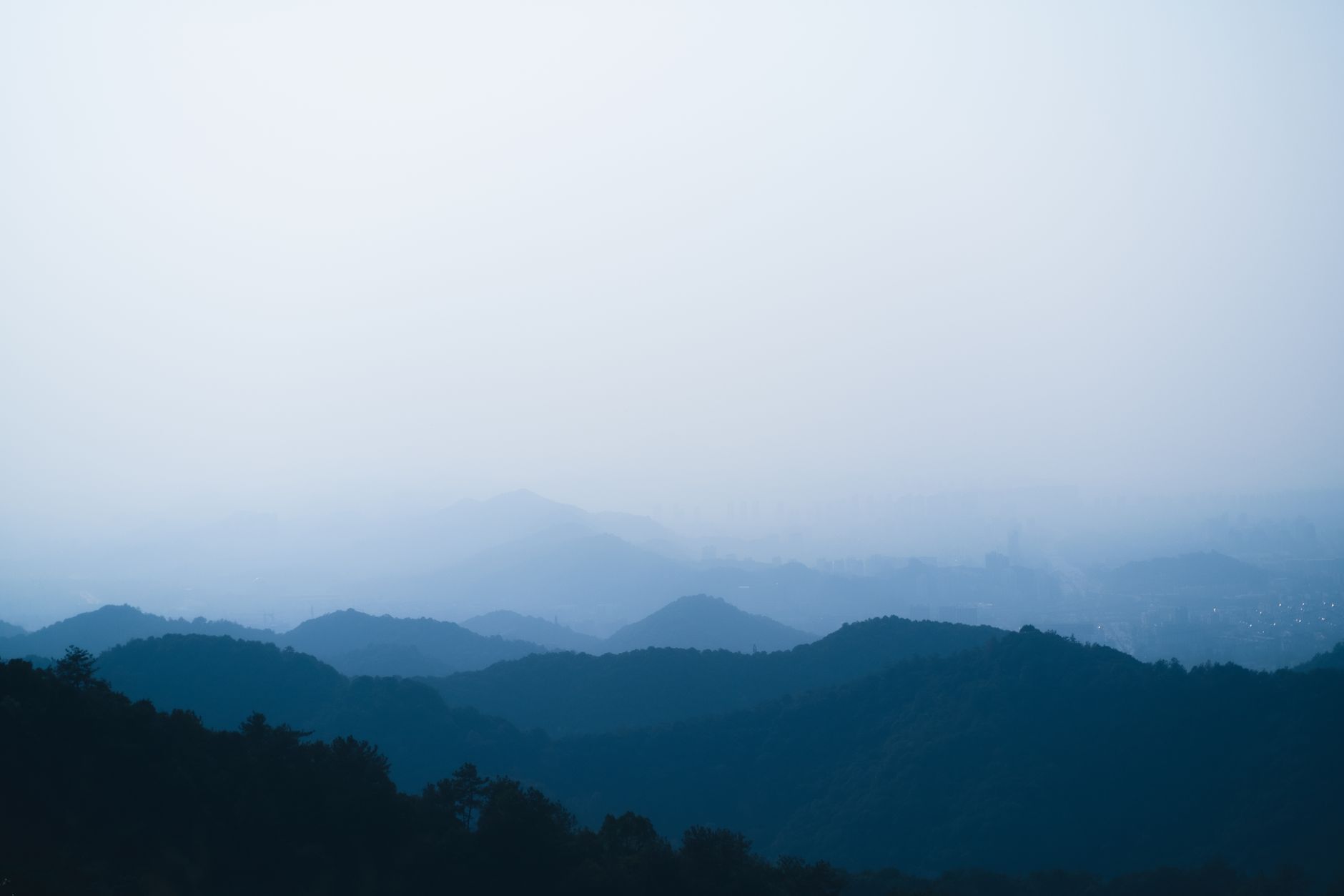 红旗医院内科与外科诊疗服务技术优势解析